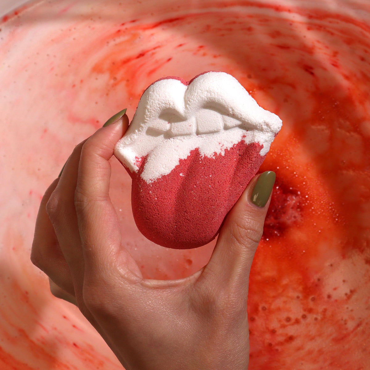 Lips Bathbomb 60g - Raspberry & Pomegranate