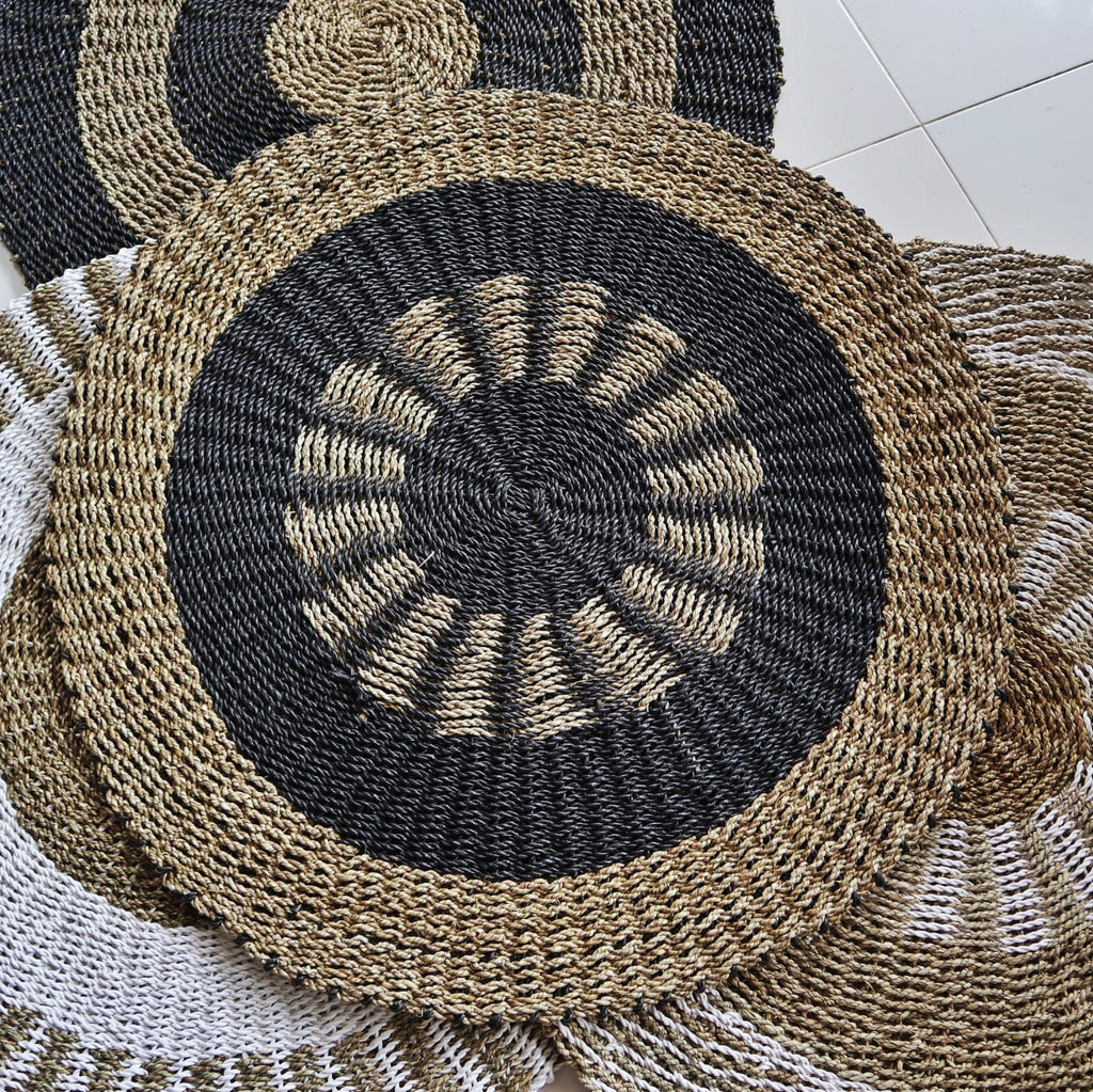 Round Seagrass Rug, Black & Tan, Inner Sun, 1m