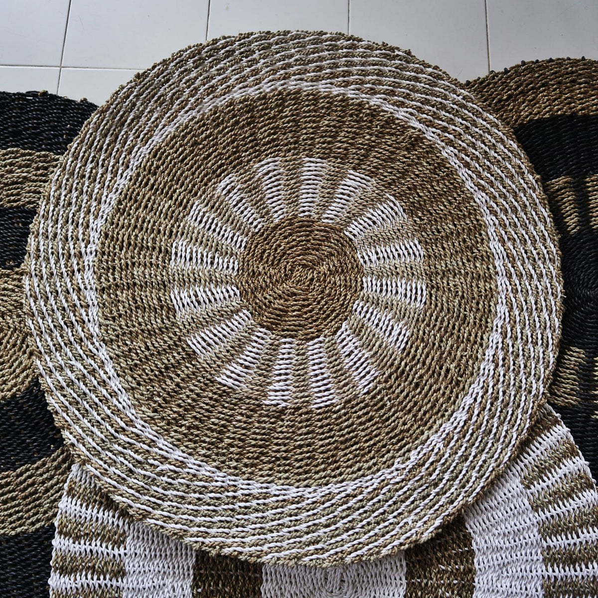Inner Sun Round Seagrass Rug, White & Tan, 1m